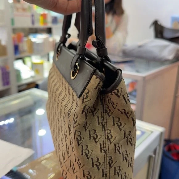 Bottega Veneta Tan and Black Monogram Shoulder Bag - Picture 3 of 3